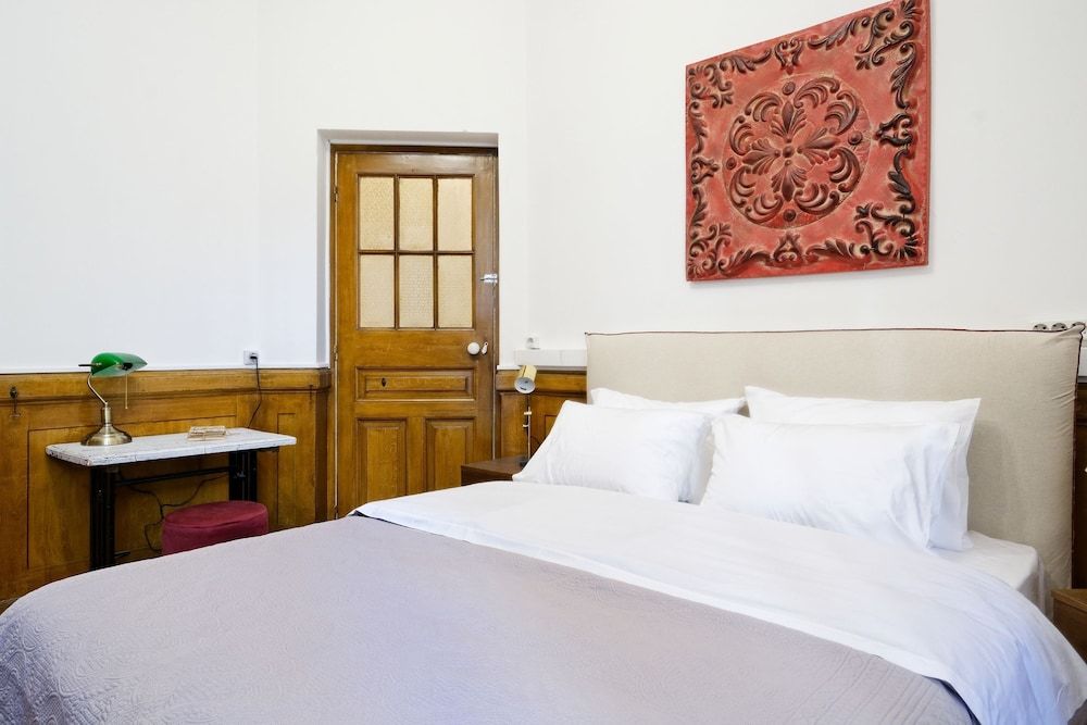 undefined The Athens History 9