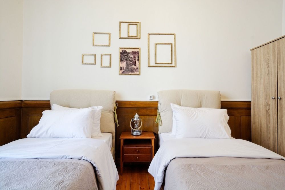 undefined The Athens History 10