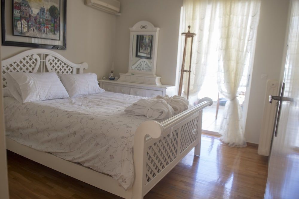 undefined Athens Deluxe Apartment near Acropolis