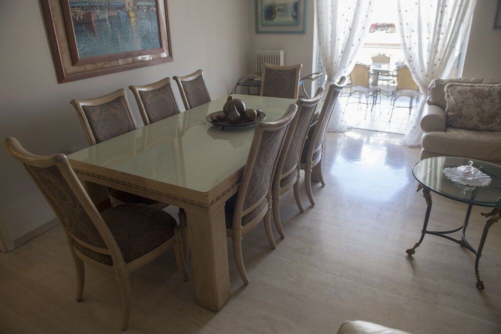 undefined Athens Deluxe Apartment near Acropolis 6