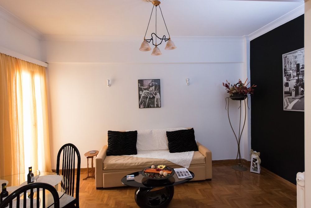 undefined Grand Central Athinian Apartments 7