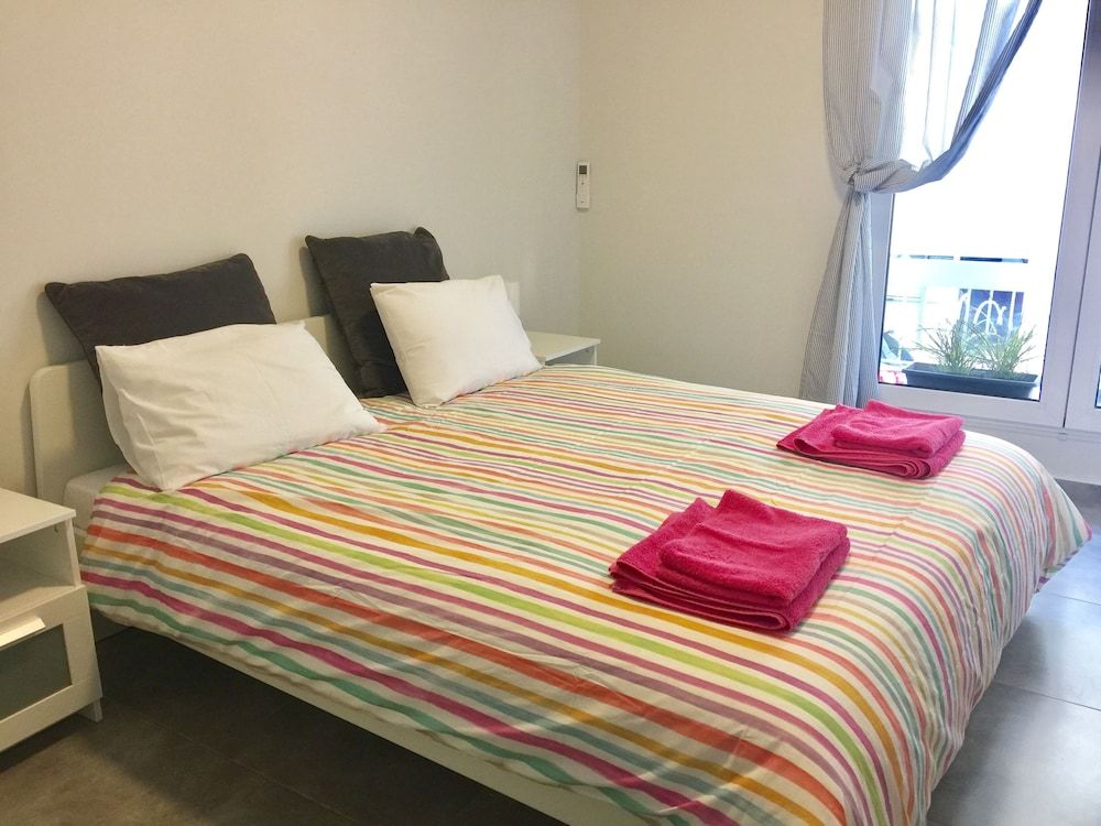 undefined Lovely Renovated Apartment in Hilton Hotel Area 2