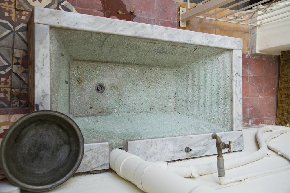 GK Thiseio House, Courtyard View 16