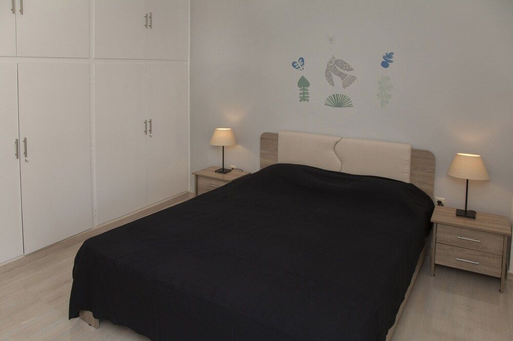 undefined Athens Gem near Archaeological Museum by GHH 6