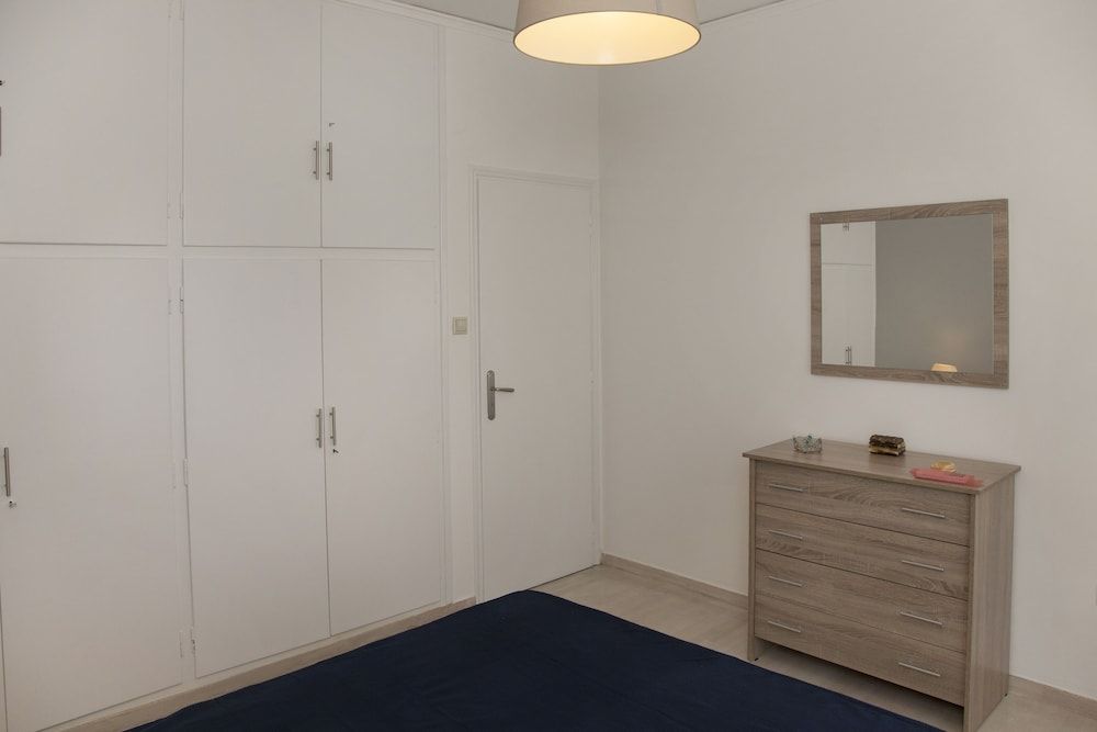 undefined Athens Gem near Archaeological Museum by GHH 3