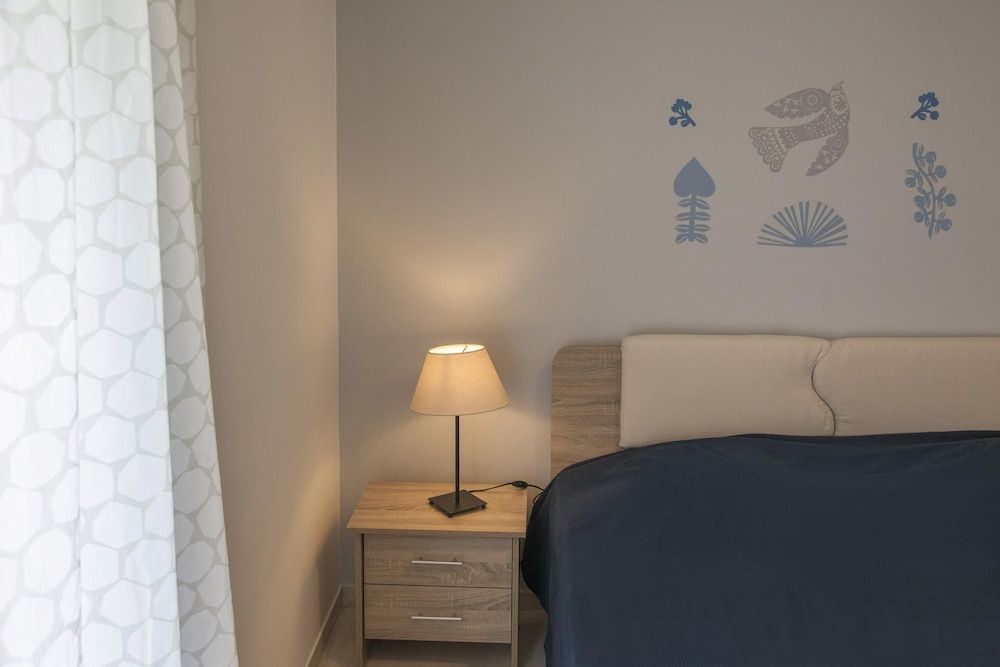 undefined Athens Gem near Archaeological Museum by GHH 4