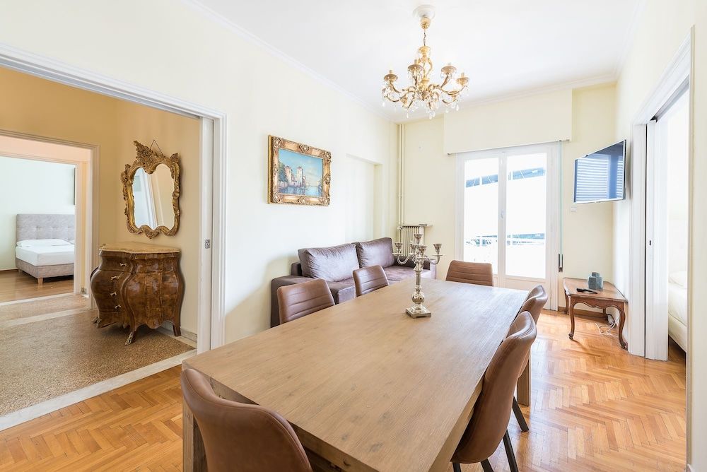 undefined Victoria Queens Palace Apartments 6