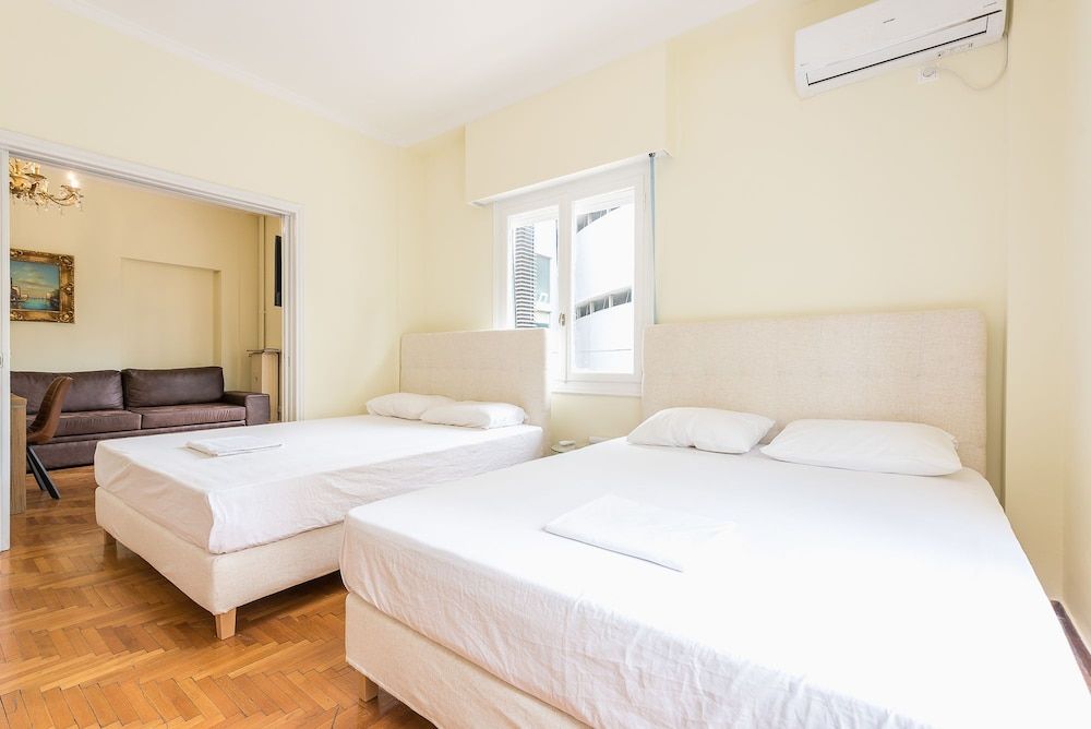 Victoria Queens Palace Apartments Apartment 8