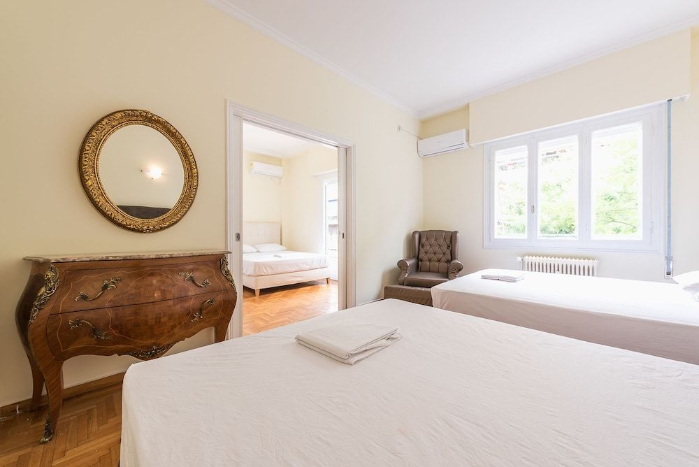 Victoria Queens Palace Apartments Apartment 6