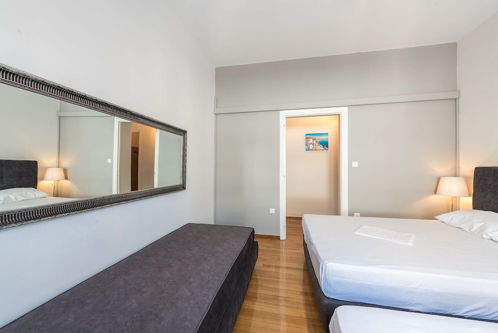 undefined Victoria Majesty Apartments 8