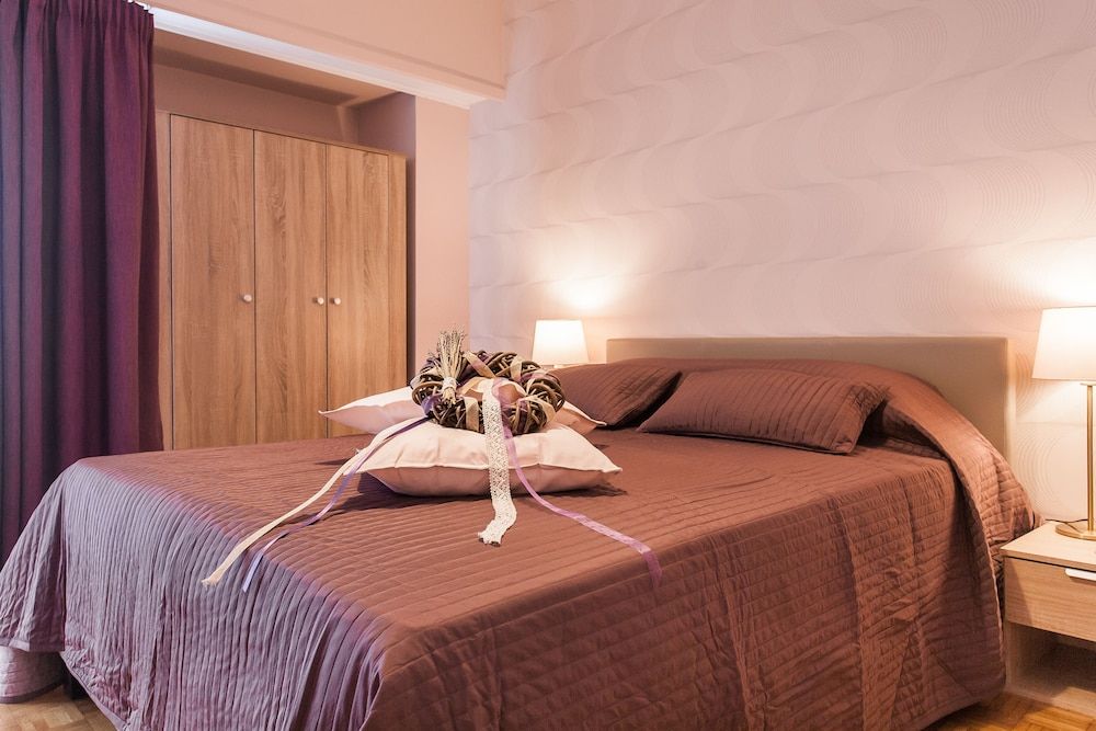 undefined Big Central Metro Station Apartment 1 4