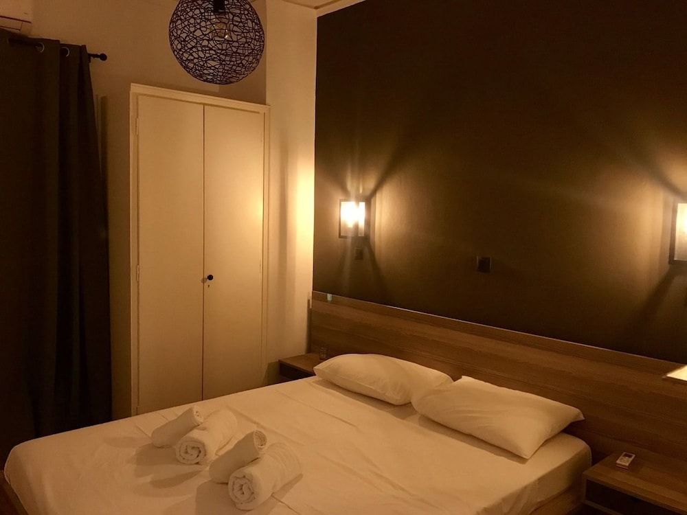 undefined Renovated minimal aptm next to metro 3