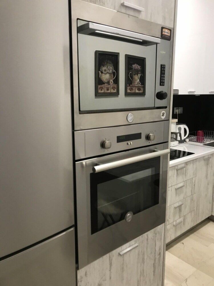 Renovated minimal aptm next to metro Apartment 11