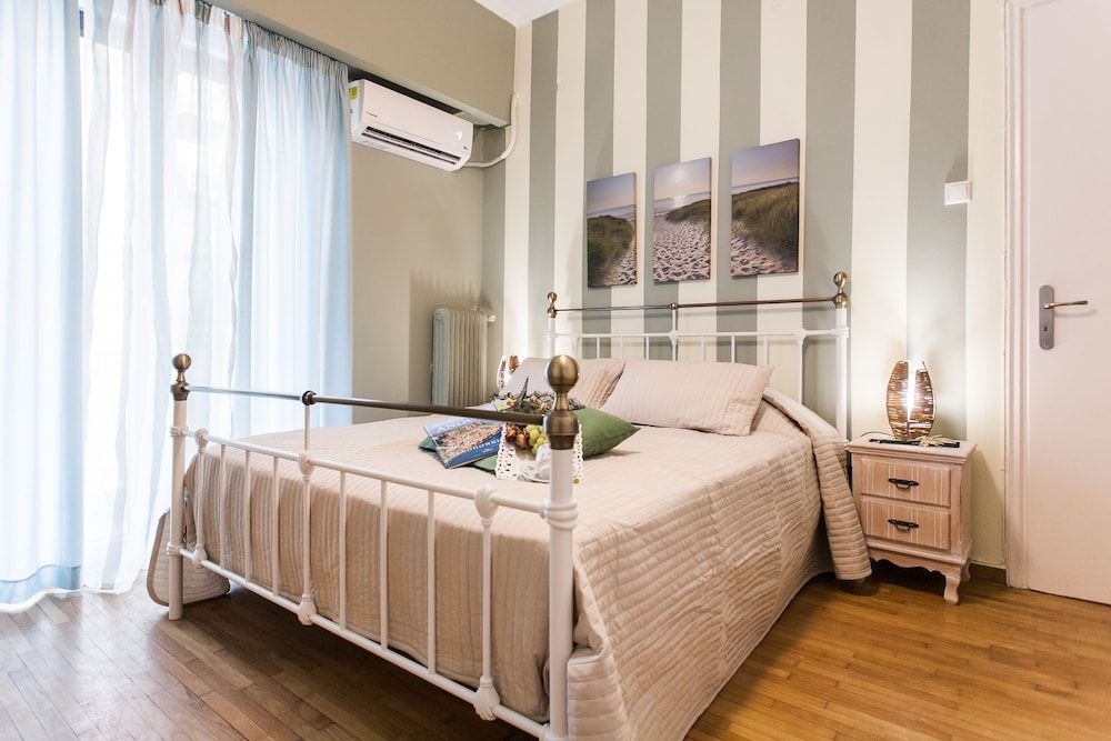 undefined Charming Acropolis Metro Apartment