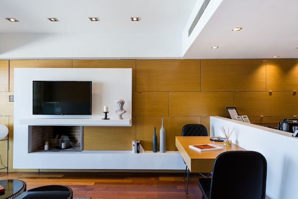 undefined UPSTREET EMST Museum 1BD Apt Acropolis View 2