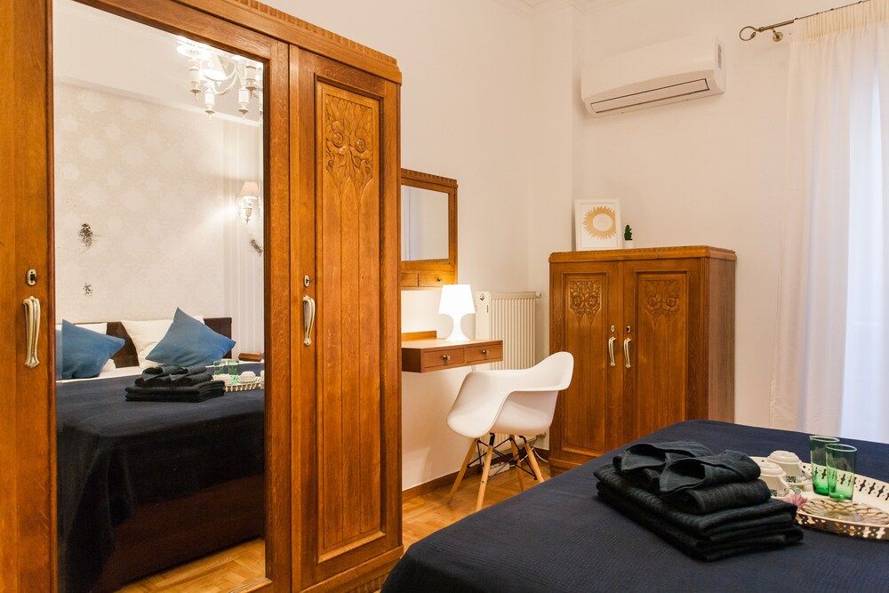 Classy Central Apartment near Acropolis Apartment, 2 Bedrooms 10