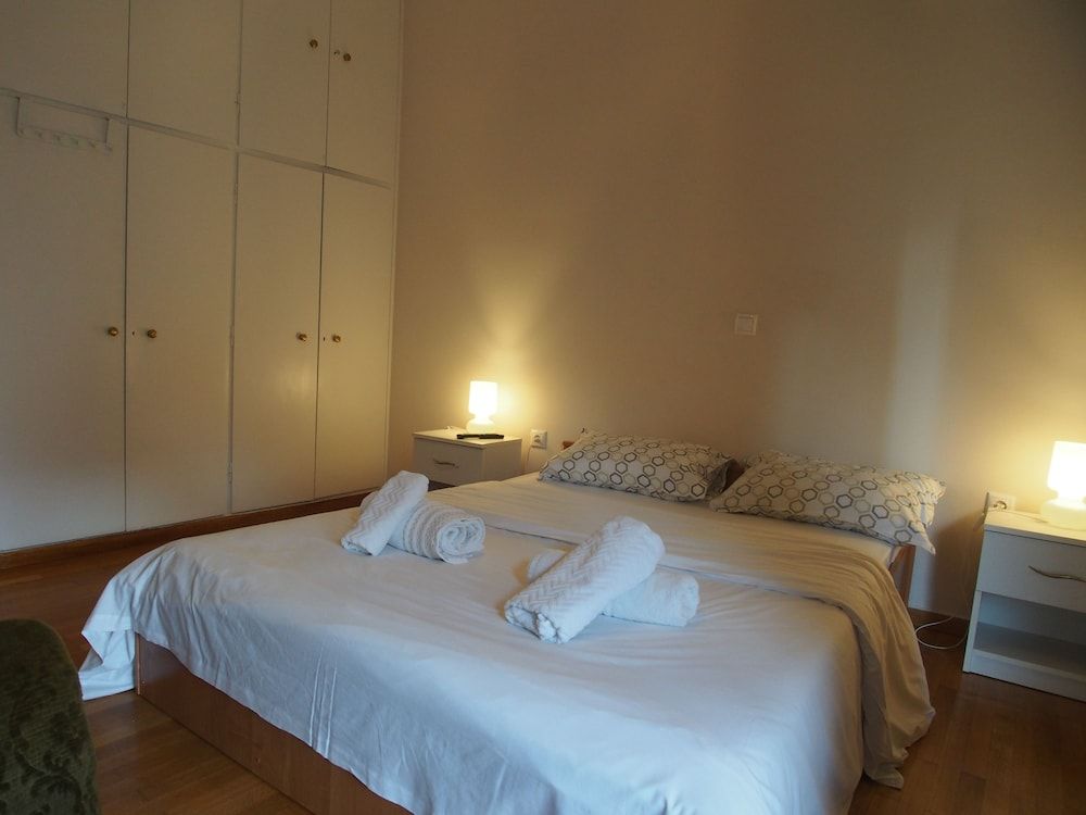 undefined Homely Stay at Acropolis Museum