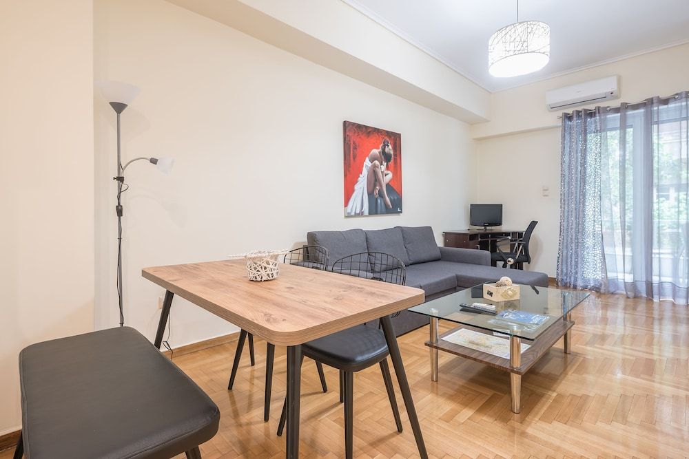 Elegant Home in Quiet Street by Cloudkeys Luxury Apartment, Ground Floor 23