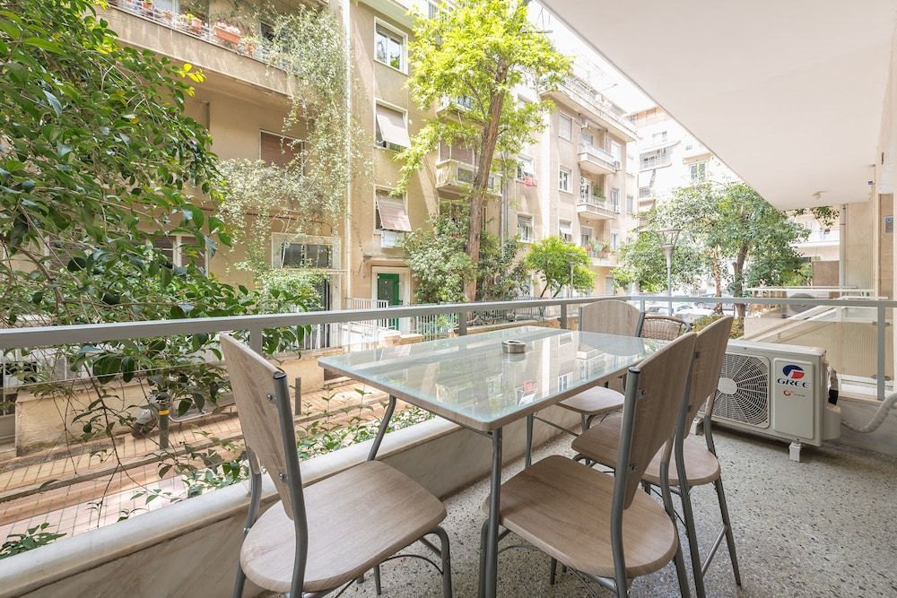 Elegant Home in Quiet Street by Cloudkeys Luxury Apartment, Ground Floor 35