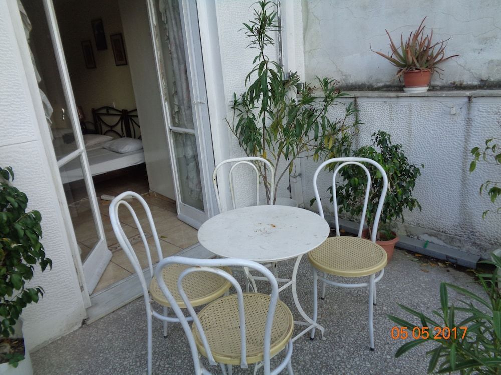 undefined Athens House 7