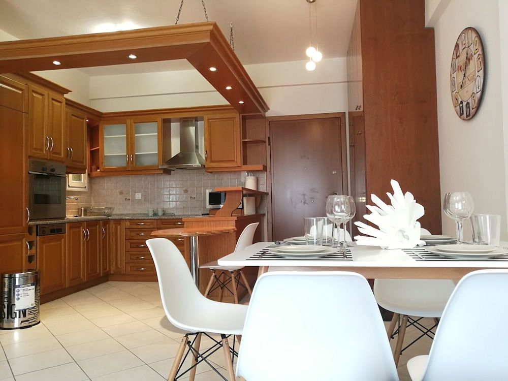 undefined Pisces Athens City Center Modern Aptm 6