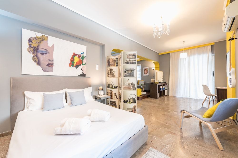 Stylish Apartment with Balcony  by Cloudkeys Family Apartment, 2 Bedrooms 14