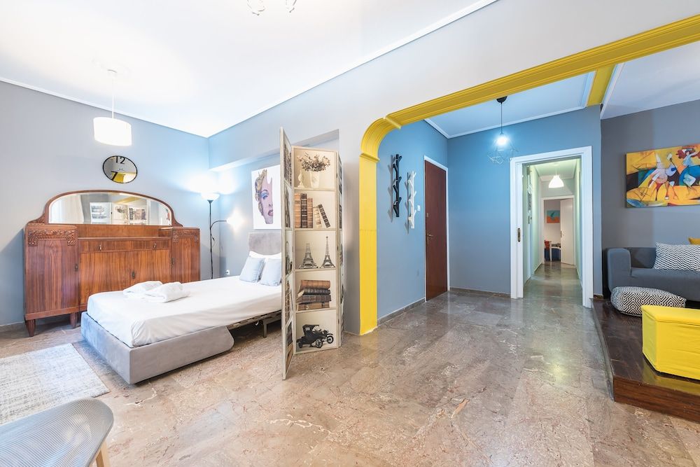 Stylish Apartment with Balcony  by Cloudkeys Family Apartment, 2 Bedrooms 10