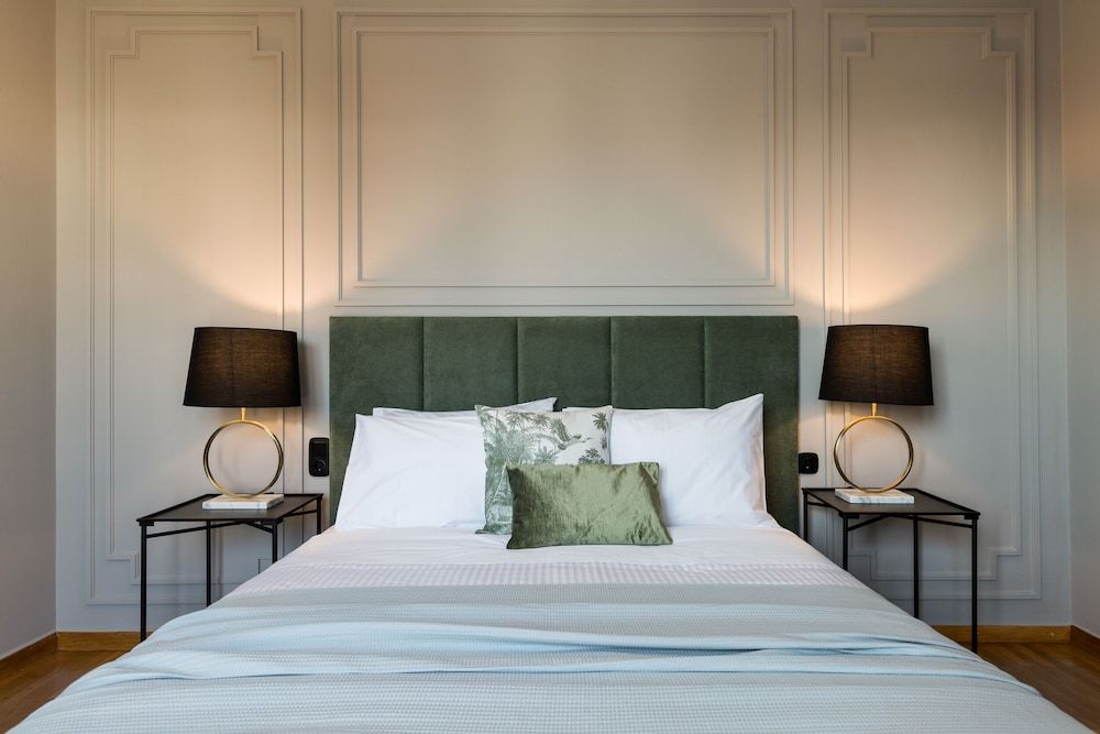 undefined UPSTREET Elegant Luminous 3BD Apt-Kolonaki 8