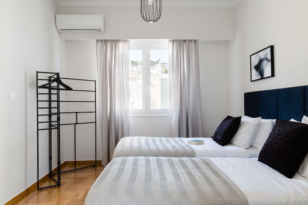 undefined UPSTREET Elegant Luminous 3BD Apt-Kolonaki 7