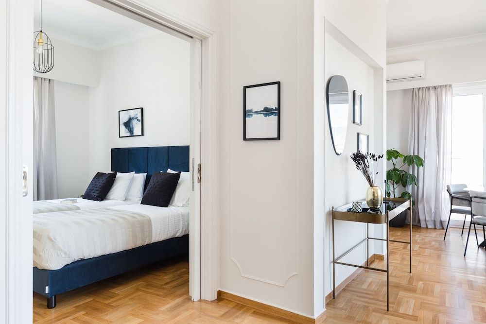 undefined UPSTREET Elegant Luminous 3BD Apt-Kolonaki 5