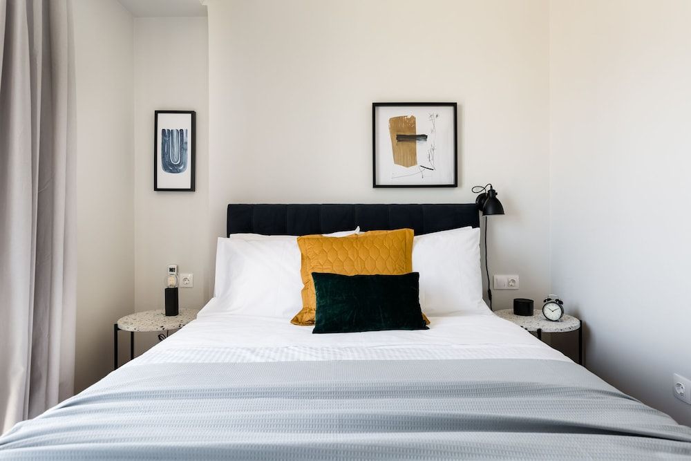 undefined UPSTREET Elegant Luminous 3BD Apt-Kolonaki 6