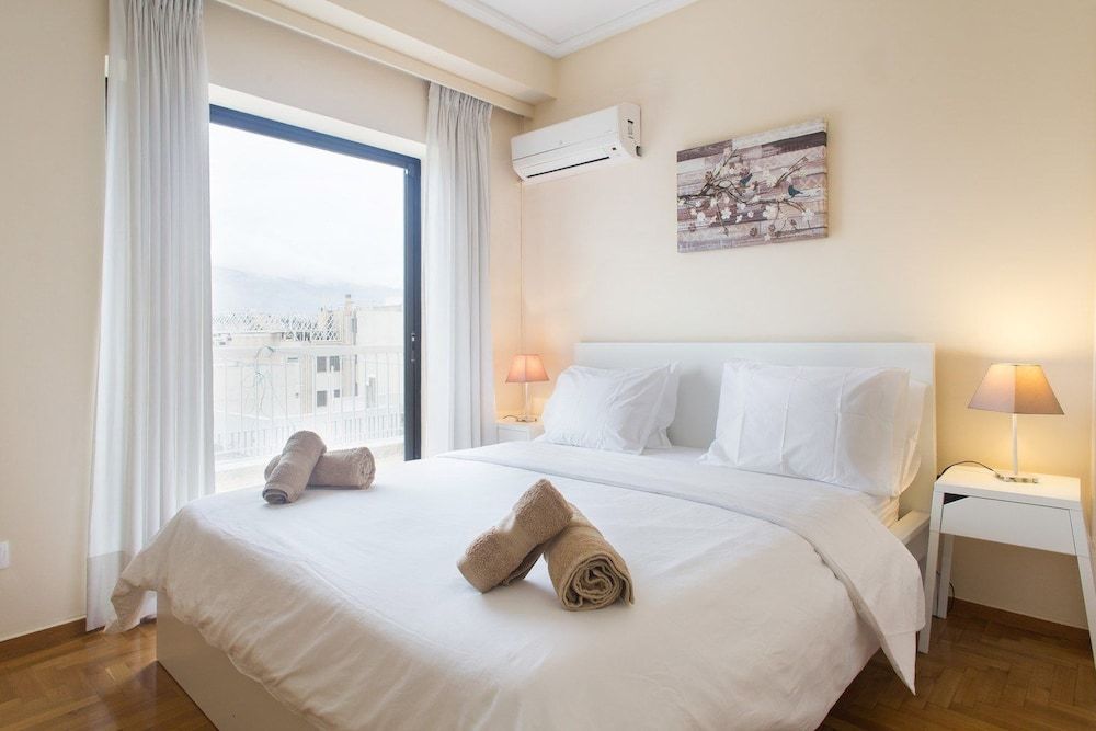 Alexander's Penthouse Deluxe Penthouse (Temple of Zeus) 4