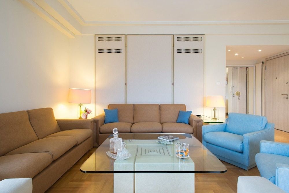 Alexander's Penthouse Deluxe Penthouse (Temple of Zeus) 19