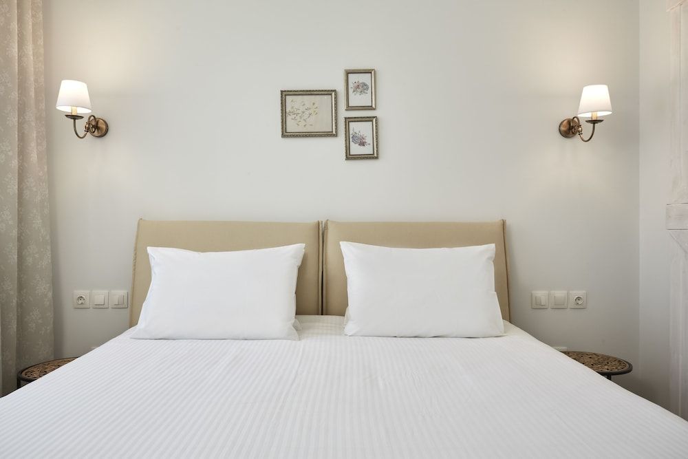 undefined Luxury n Chic Athens Museum Apt 8