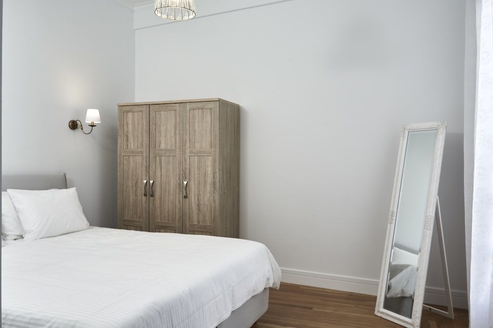 undefined Luxury n Chic Athens Museum Apt 9