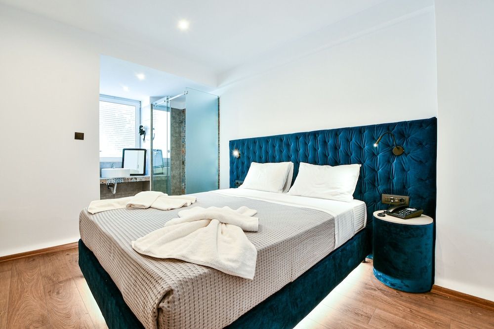 undefined Aeolos Luxury Suites 5