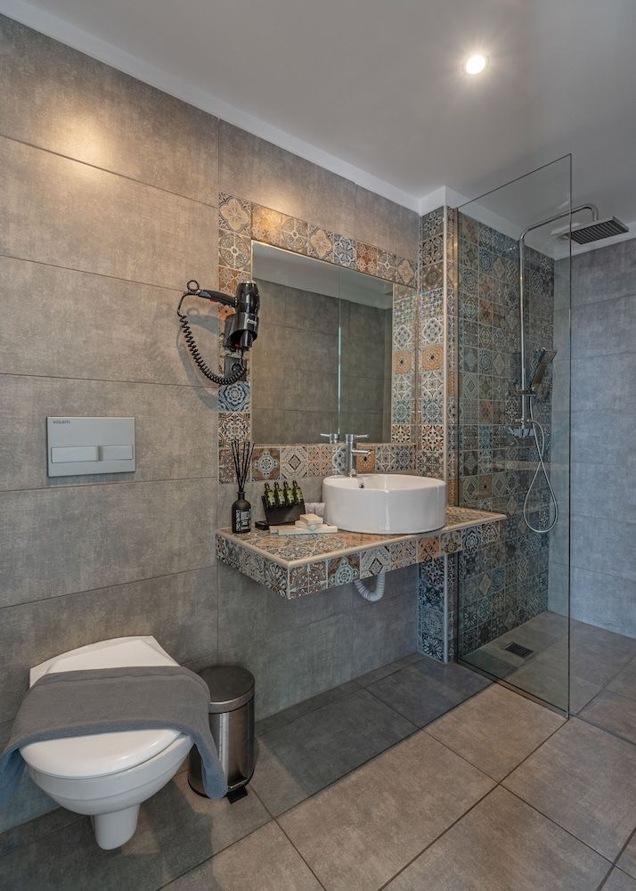 Aeolos Luxury Suites Delight Suite with Acropolis View 12