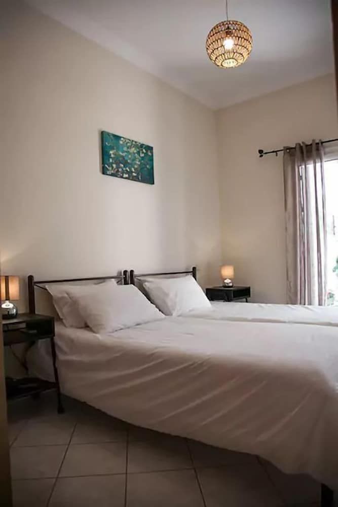 undefined Thisio Modern House