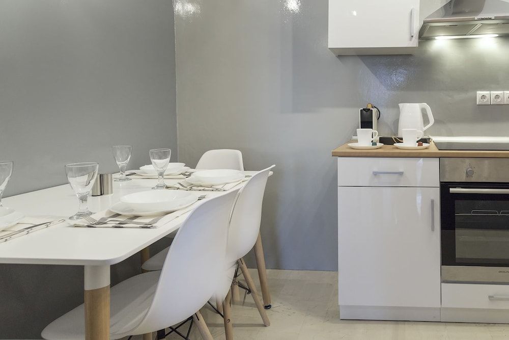 undefined Penelope's Luxury Apartment 8