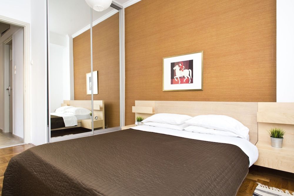 undefined Kallimarmaro Apartment 4