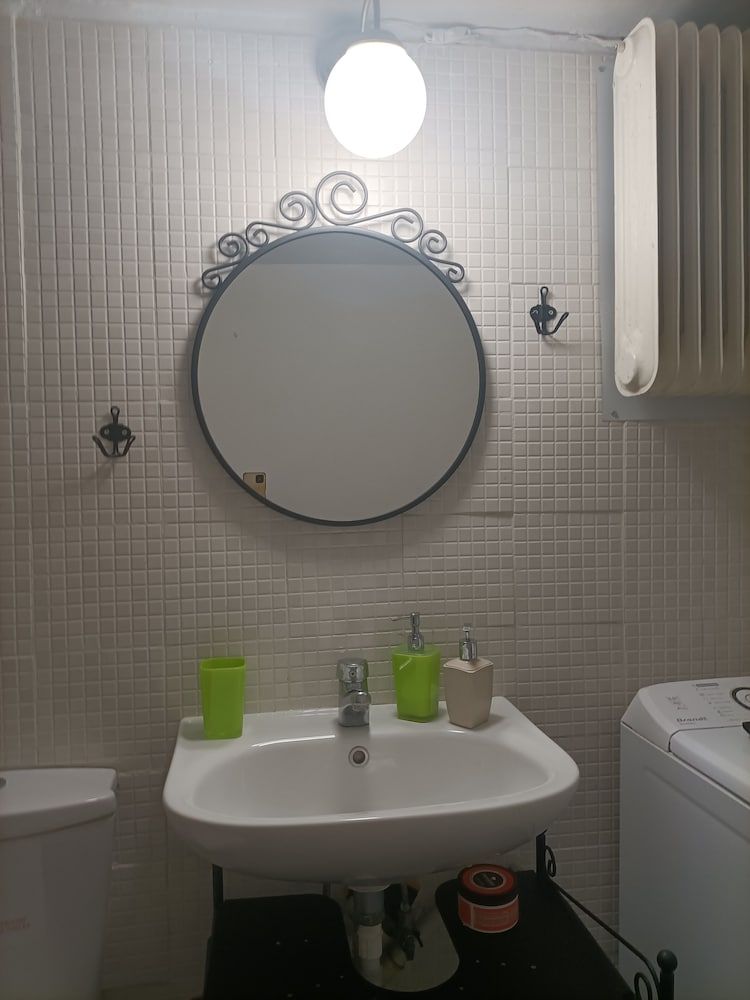 Charming Retreat Apartment, 1 Bedroom 18