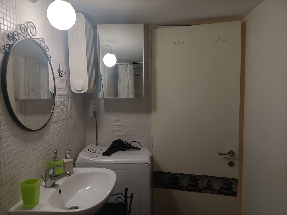 Charming Retreat Apartment, 1 Bedroom 20