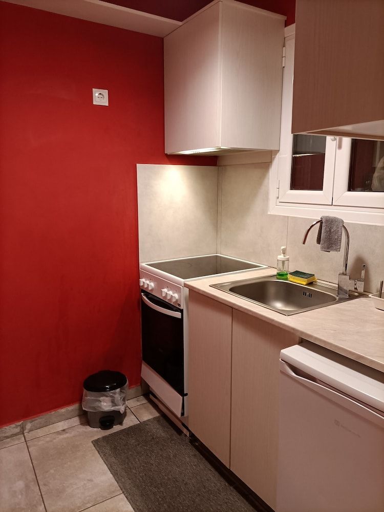 Pagrati Park Studio 24