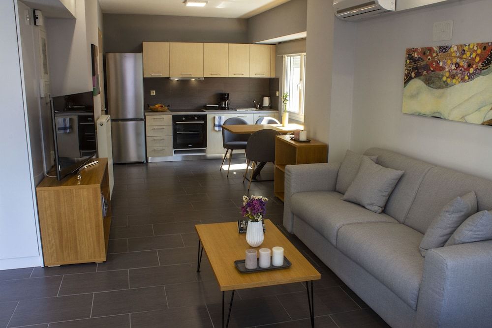 12 Keys Athens Apartments