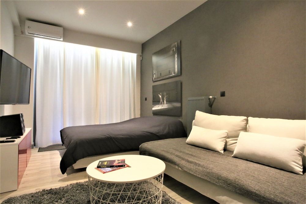 undefined GK Embassy 5