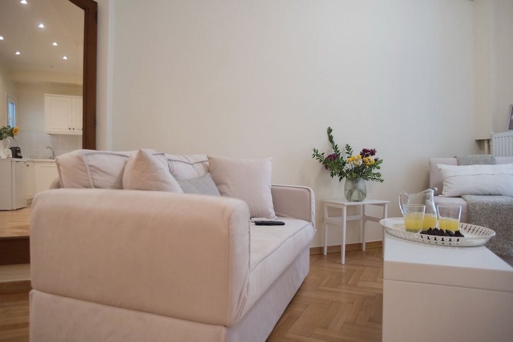 Living near Acropolis by Sylvia Staikou Apartment, 1 Bedroom, Balcony (Althaia) 14
