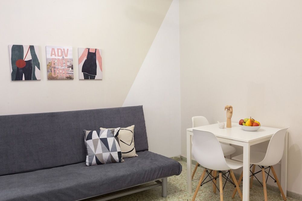 undefined Psirri Place 6