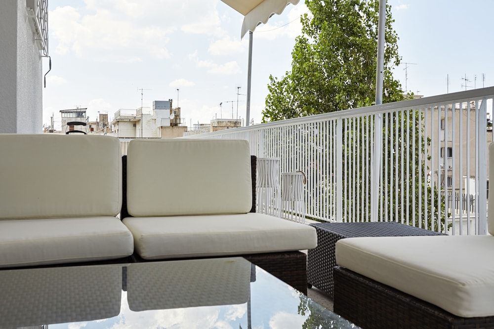 undefined Comfy and Bright Athens Museum Loft 9