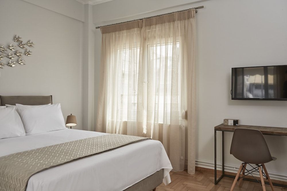 undefined Comfy and Bright Athens Museum Loft 2