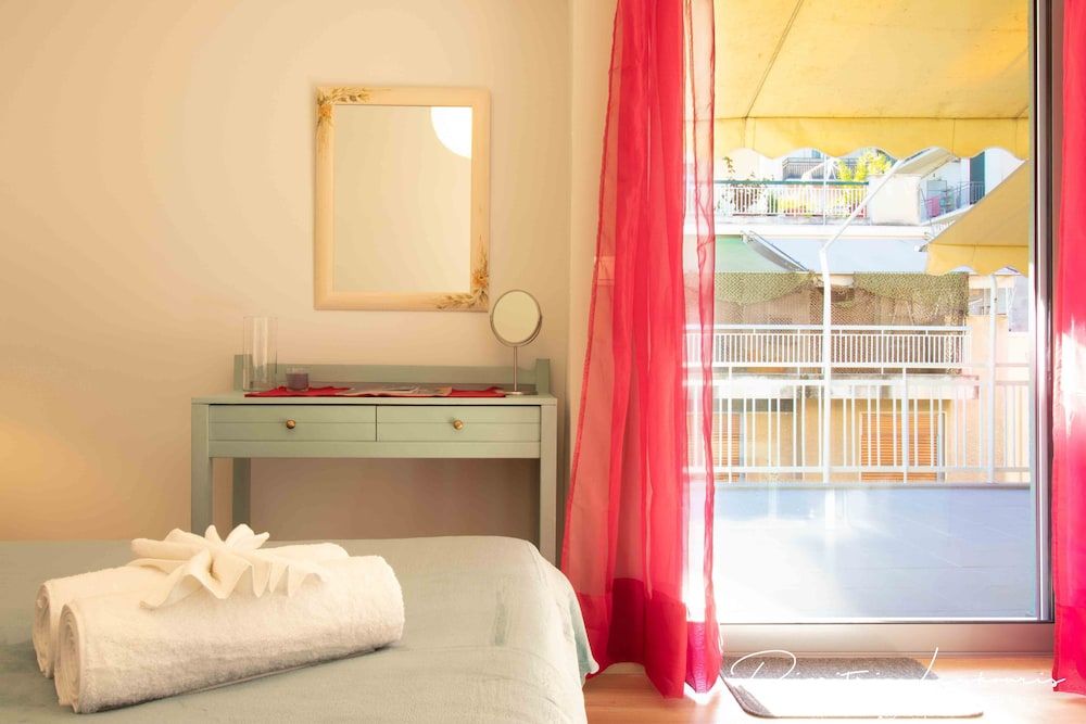 undefined Beautiful and Spacious Apartment - Athens DownTown 5